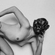 FOND-BLANC-Corps-Sculpture_avec-masque_02650089-RETOUCHEE