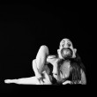 FOND-NOIR-Corps-Sculpture_Masque-Moque_02650180-copie